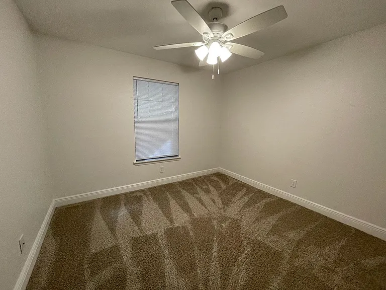 3720 Donovan Dr #C — Photo 21