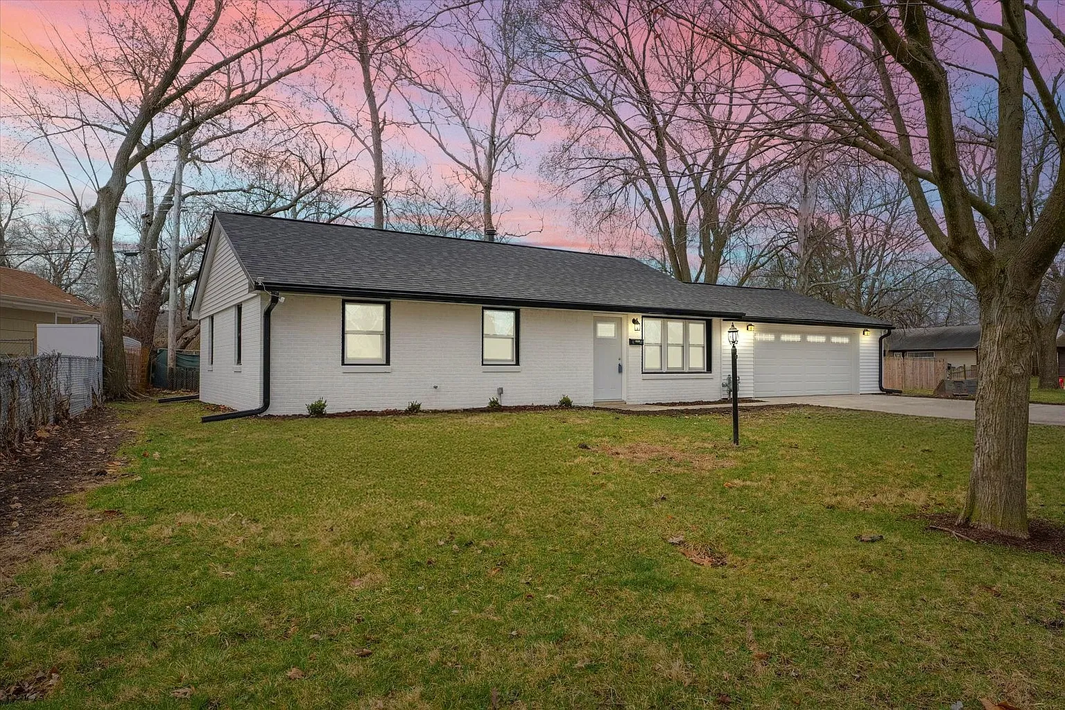 1519 Holly Hill Dr photo 1