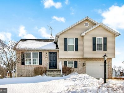 4 Eisenhart Dr, Abbottstown, PA, 17301