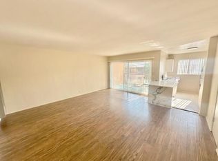 1001 Hammond St, West Hollywood, CA 90069