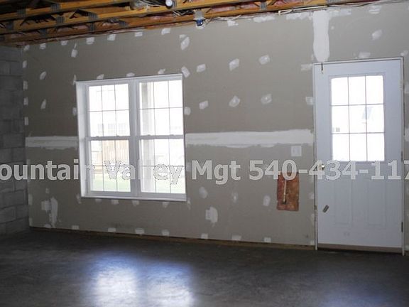 Unfinished Walkout Basement