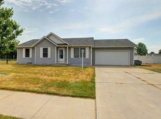 1320 Crimson Leaf Dr, Goshen, IN 46526
