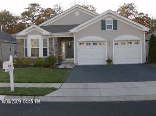 5 Highbury Ct, Galloway, NJ