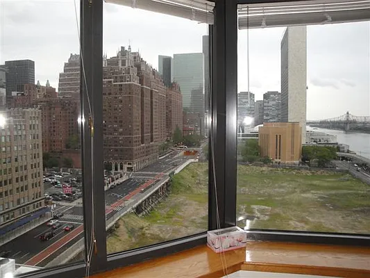 Rented by Luxury Habitat | media 28