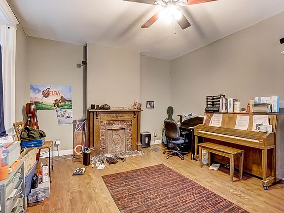 5th image of 238 Klotter Ave