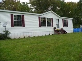 2157 Midway Rd, Sumerco, WV 25567