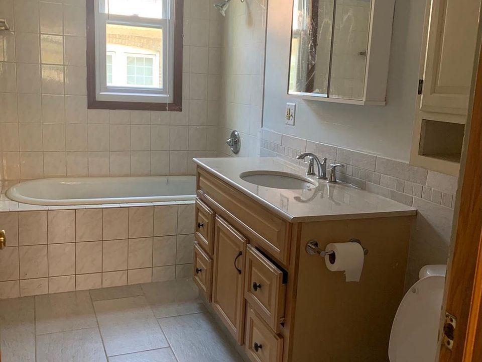 1st image of 2830 Edgington St #1