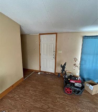 4th image of 16511 Ez Ln