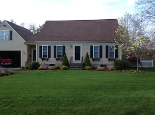 528 King Philip St, Raynham, MA 02767