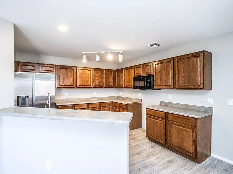 1478 E Stirrup Ln — Photo 5