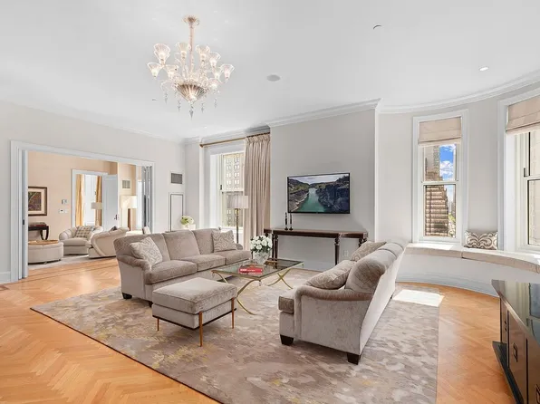 1 Central Park S #915, New York, NY 10019