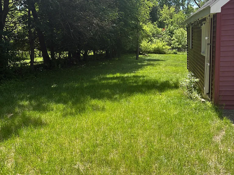151 Pierce Ave — Photo 4