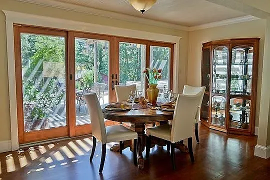 108 Crest Ave — Photo 3