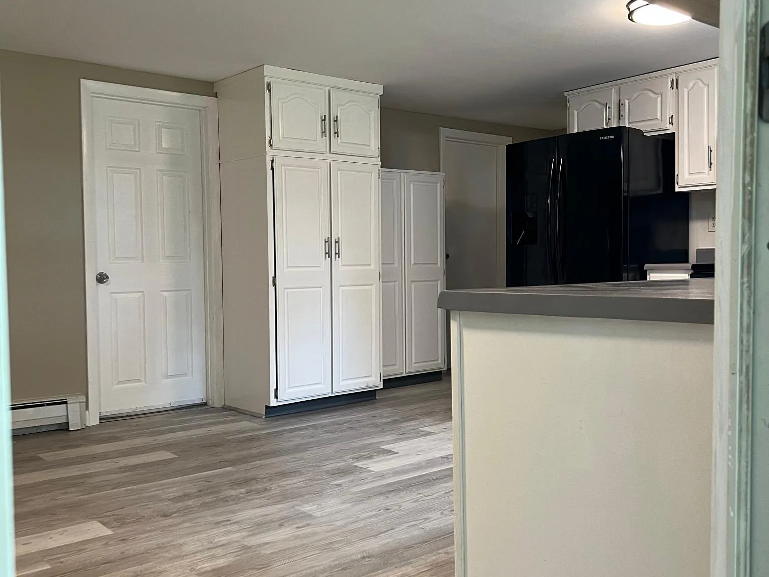 219 Green St — Photo 2
