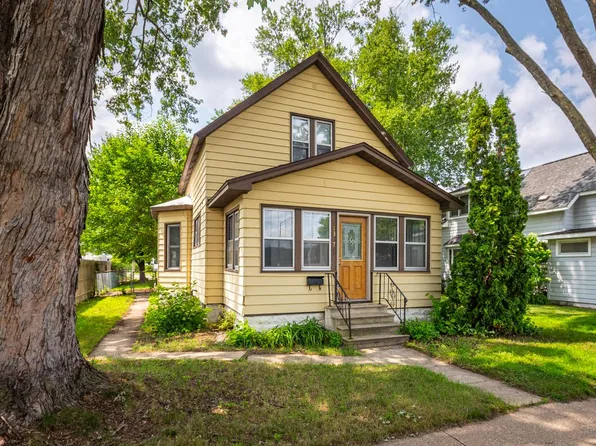 1327 Wood STREET, La Crosse, WI 54603