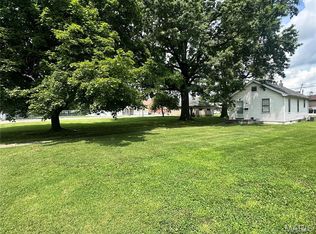 4305 Cookson Rd, East Saint Louis, IL 62201