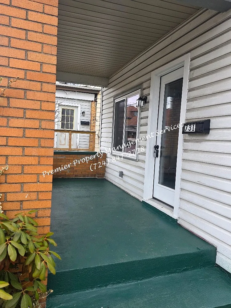 731 Penn Avenue Place — Photo 2