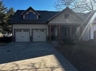 235 Highland Village Ln, Woodstock, GA 30188