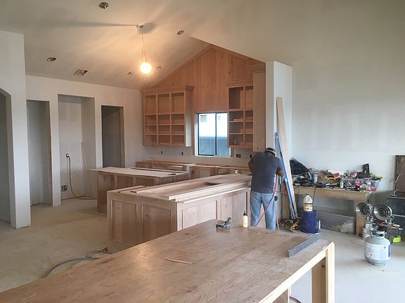 4th image of 1044 Lakebreeze Dr