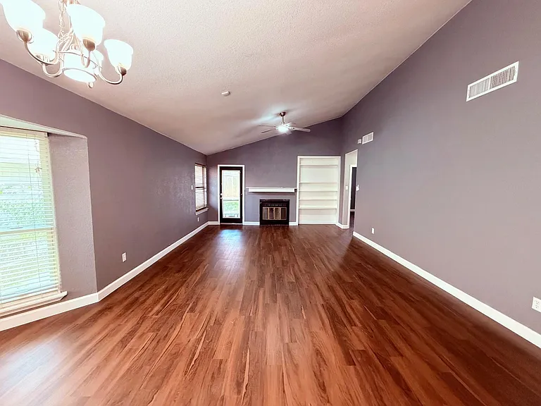 12314 Thompkins Dr — Photo 12