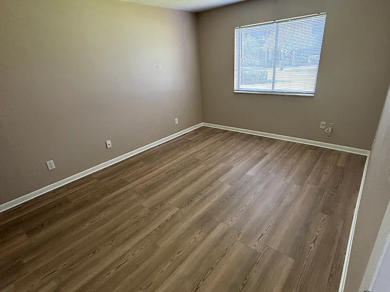 714 NW Fork Rd — Photo 5