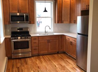 15 Mathewson St APT 2, Narragansett, RI 02882