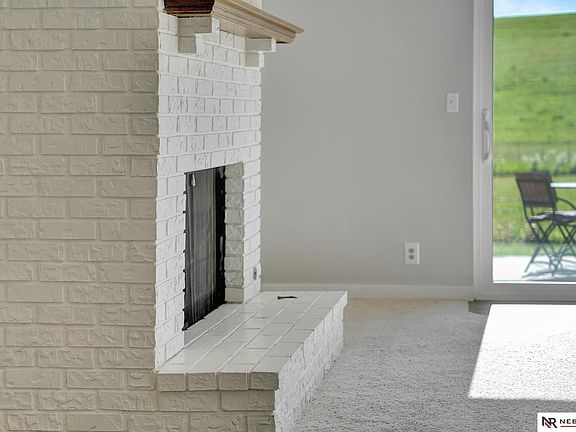 4th image of 3586 Neerpark Dr