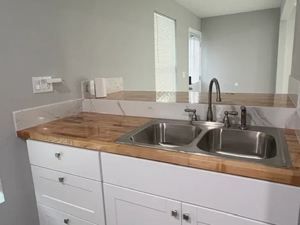 (undisclosed Address), Jacksonville Beach, FL 32250