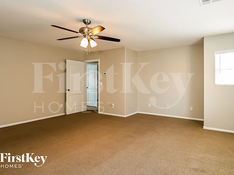 8324 Mokena Ave — Photo 7