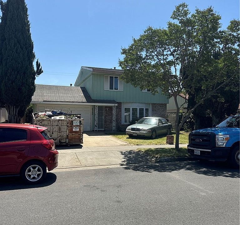 1st image of 2260 Barlow Ave