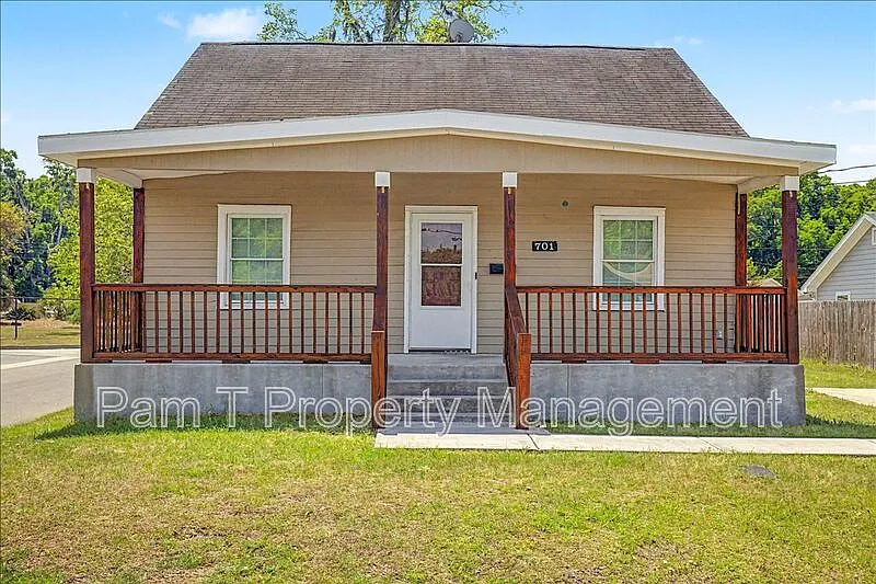 Building Photo - 701 Atlanta St