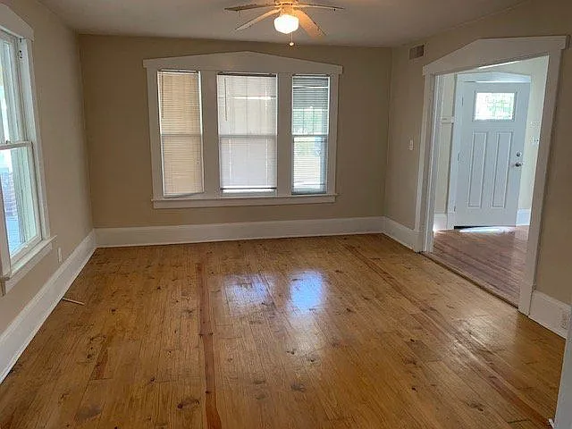 407 Biltmore St — Photo 7