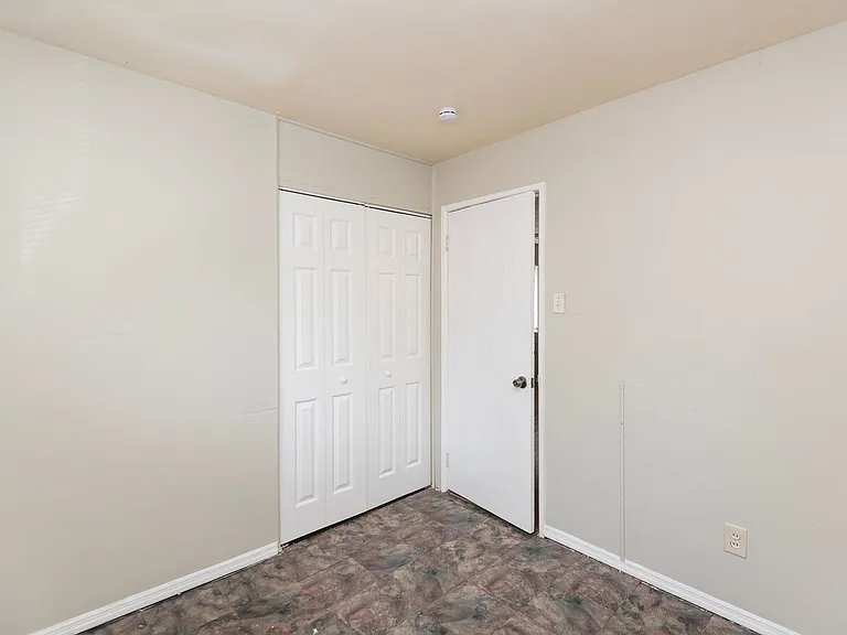 10409 Count Dr — Photo 9