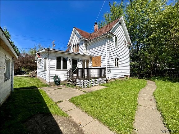 4th image of 428 Robin St