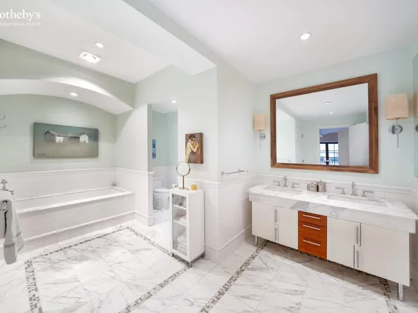 43 West 64th Street image 9 of 14