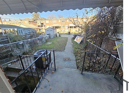 2nd image of 133 Riverthorn Rd
