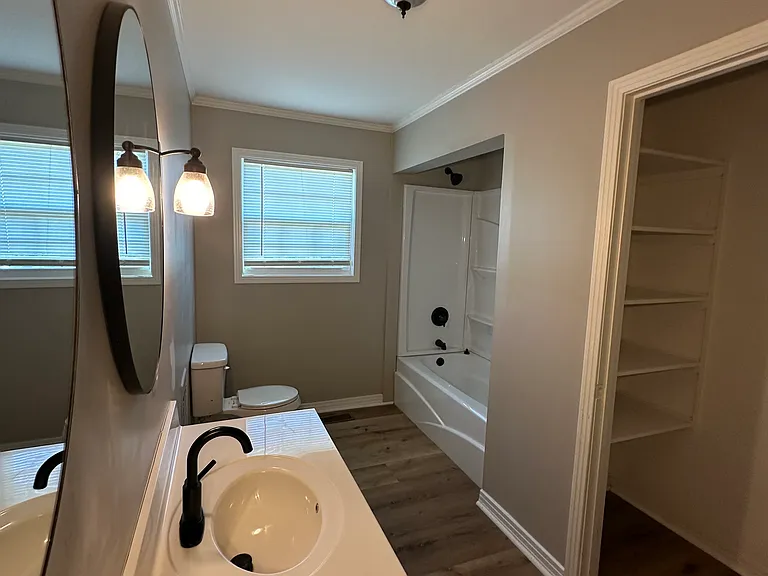 4579 Academy Rd — Photo 8