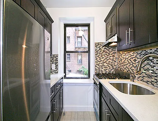 Rented by SW Queens Mezzanine | media 24