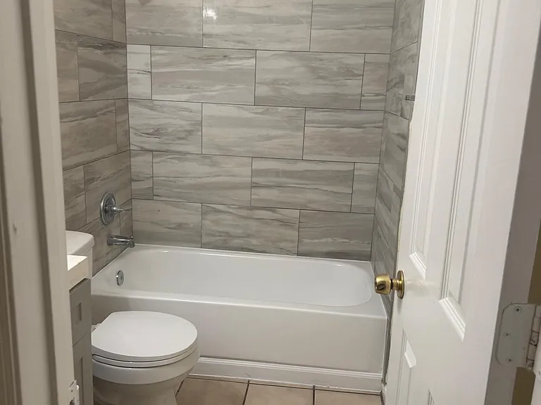 9406 N Hartts Dr #A — Photo 3