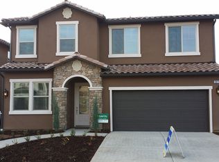 5976 E Via Firenza Dr, Fresno, CA 93727
