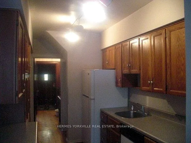 3 bed, $4,695 — Photo 4