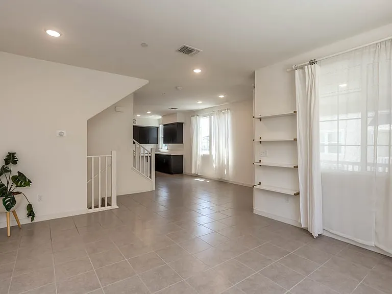 37662 Breakers Rd — Photo 7