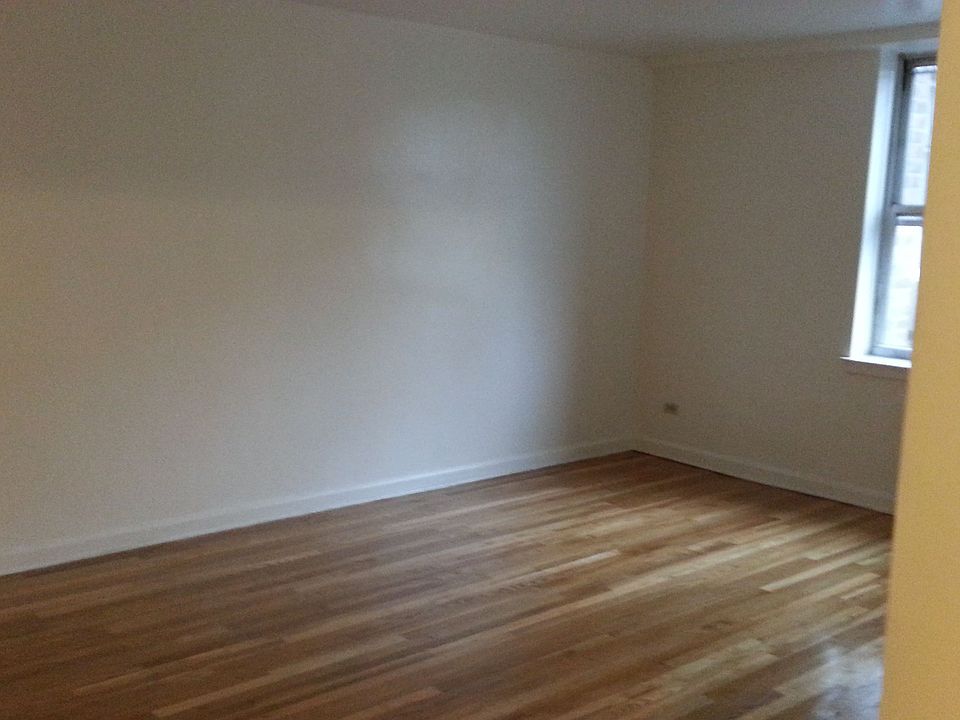 2nd image of 4245 Kissena Blvd APT 5X