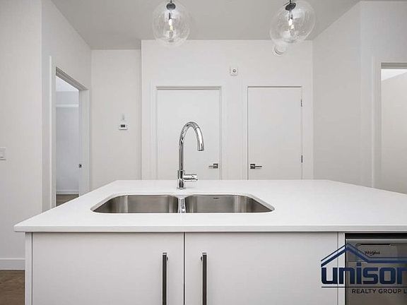 5th image of 265 Wolf Willow Blvd SE #2117