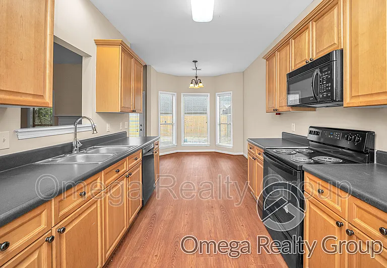 2161 Parsons Dr — Photo 18