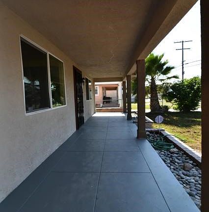 3rd image of 555 W 14th St