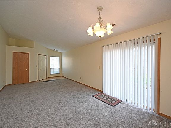 5th image of 1813 Court Edmun