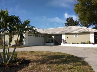 1802 70th St W, Bradenton, FL 34209