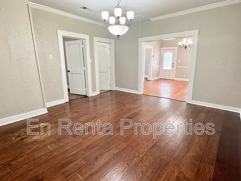 1925 Saint Louis Ave — Photo 9