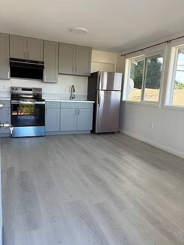 1051 5th Ave Photo 1